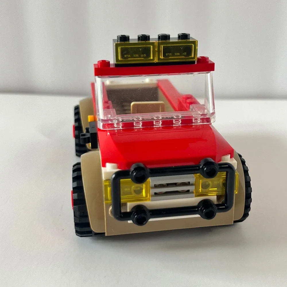 LEGO Jurassic World Off-Road Truck Vehicle Tan Red Jeep‎ Jurassic Park Logo 5.5